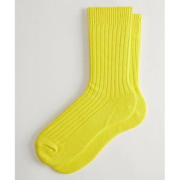 NWT Urban Outfitters Everyday Yellow Classic Crew Socks - Picture 1 of 5